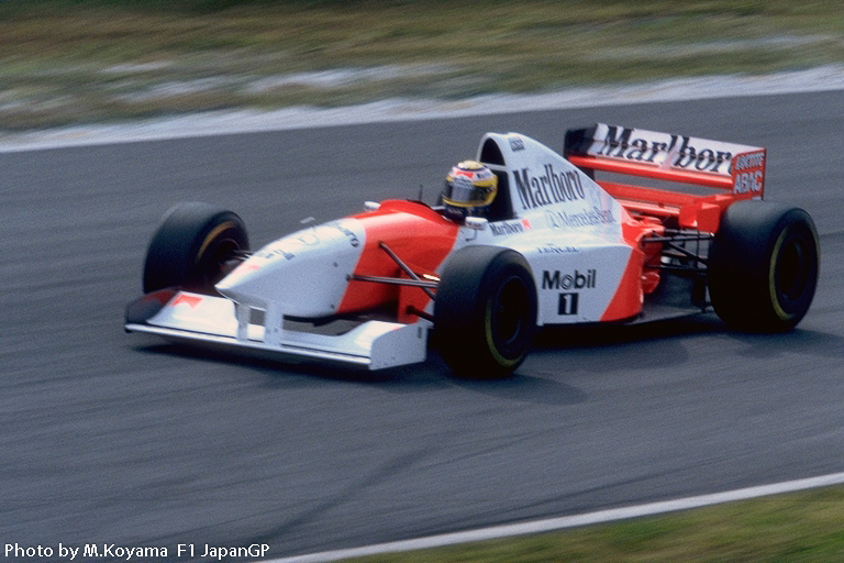 1995 F1 Japan GP　　Marlboro McLaren Mercedes Mark Blundell Hairpin Curve